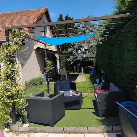 Grande Avec Piscine Holiday home *
