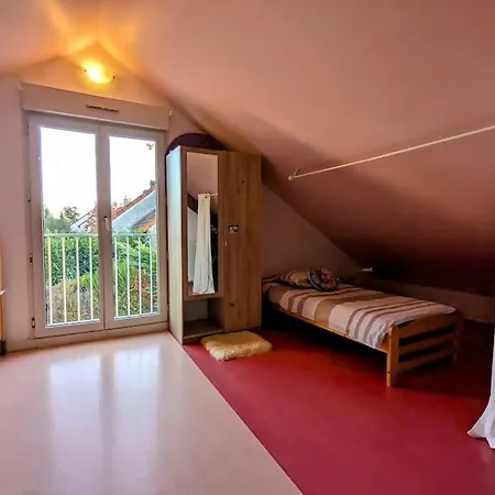 Holiday home Grande Avec Piscine Riorges