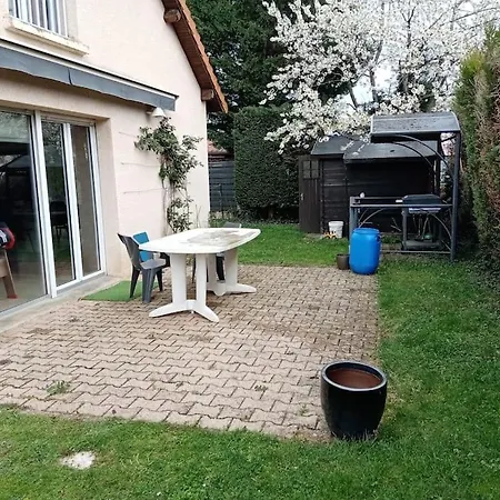 Holiday home Grande Avec Piscine Riorges