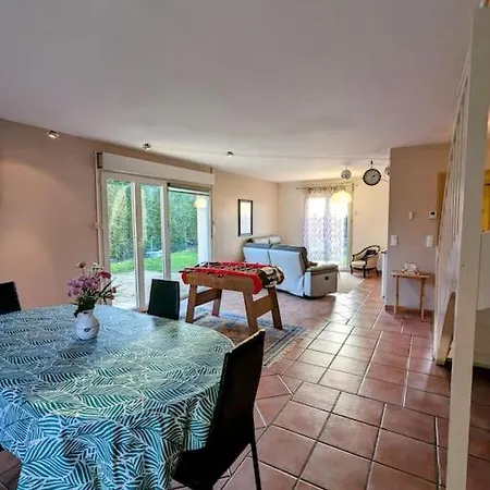 Grande Avec Piscine Riorges